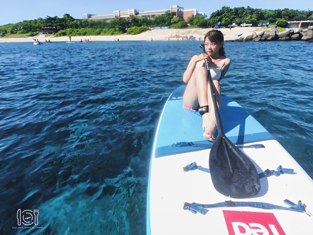 屏東|小琉球景點推薦TOP8|超Chill躺床、最美日落還有無敵海景 小琉球SUP