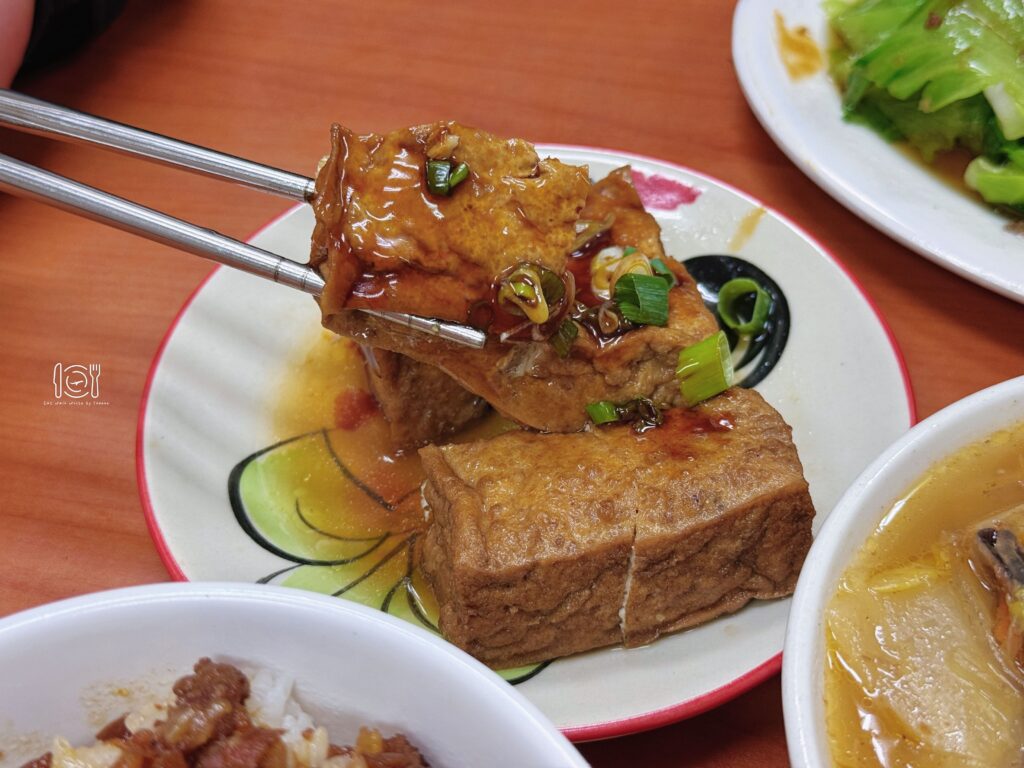 台北｜黃記魯肉飯：2026持續榮獲米其林必比登推薦！晴光市場必吃名店