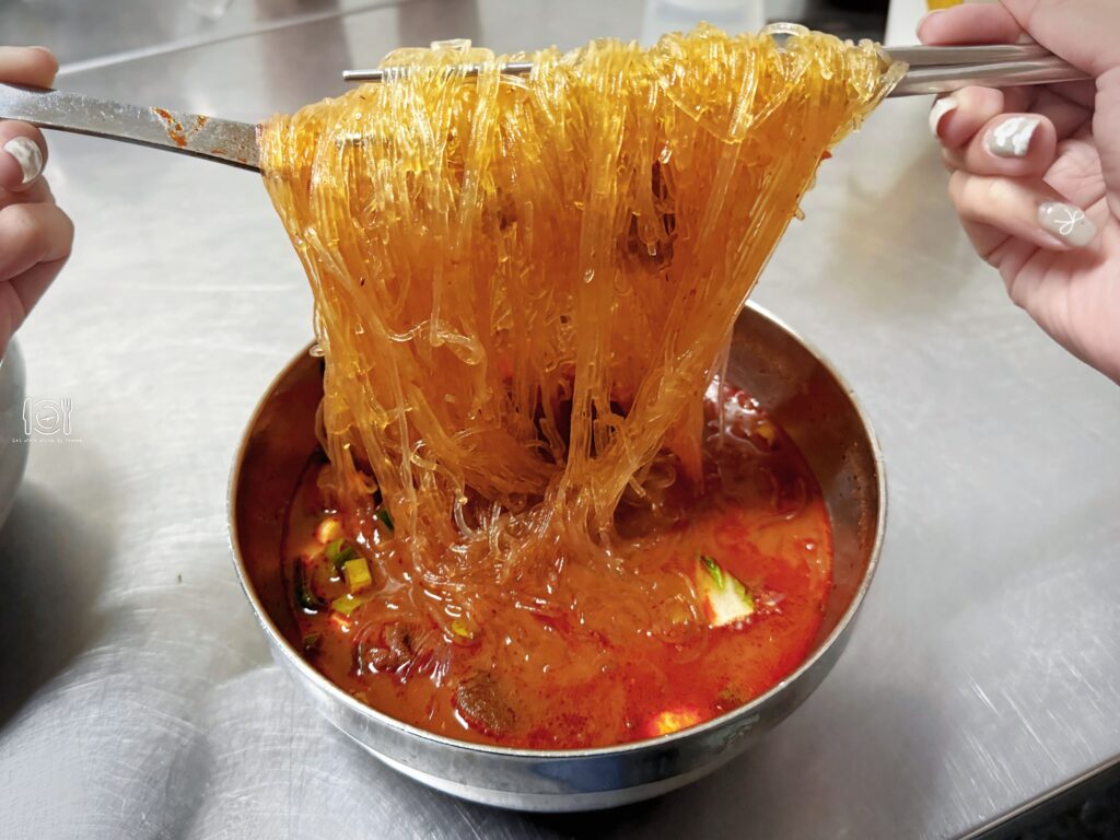 桃園｜中壢宵夜推薦！永川牛肉麵：24小時營業還免費加湯加麵太佛心