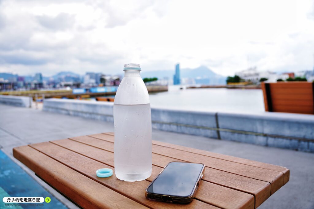 香港｜維多利亞港小電視&灣仔海濱站，一出站就是海的絕美景觀不能錯過