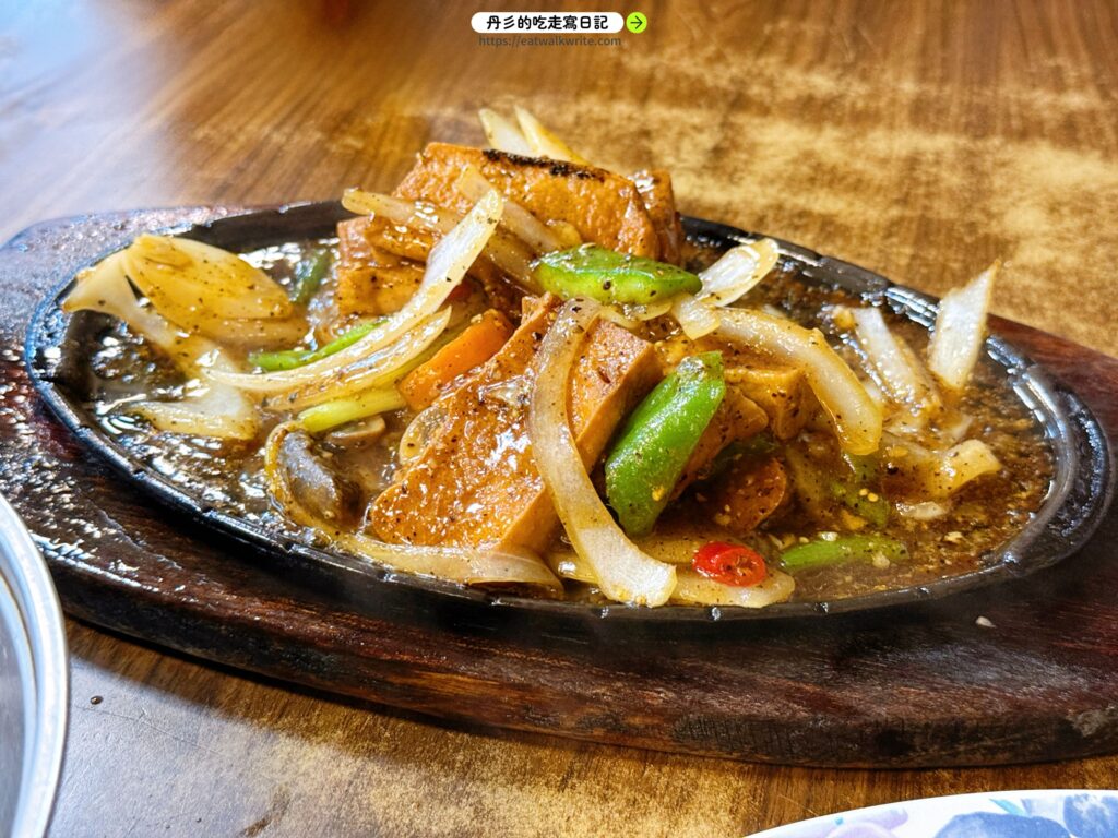 泰山老地方熱炒鐵板豆腐