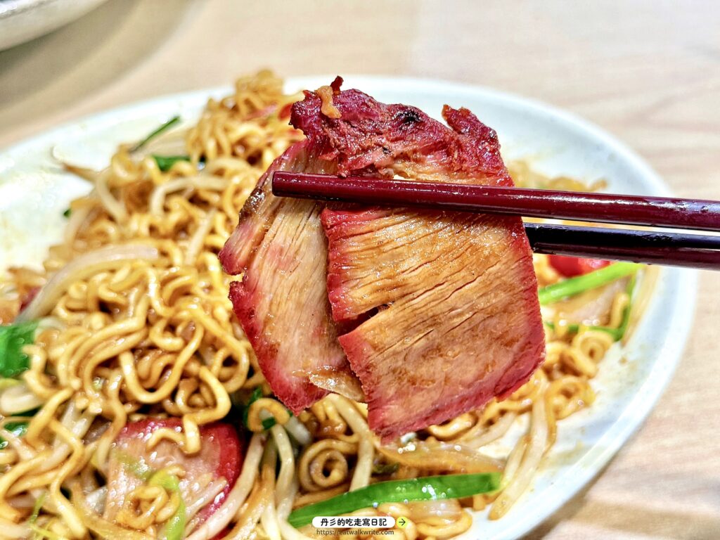 泰山港品小館|叉燒公仔麵