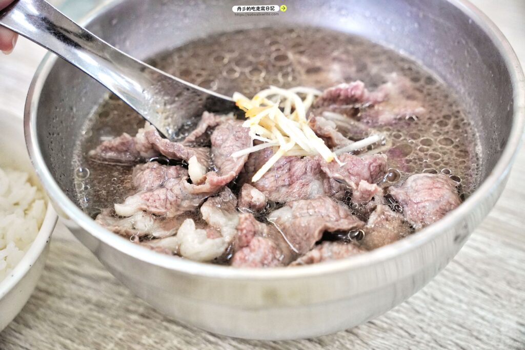 台南安平老街美食:阿財牛肉湯