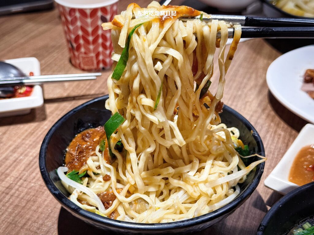 土城阿城鵝肉辣乾拌麵