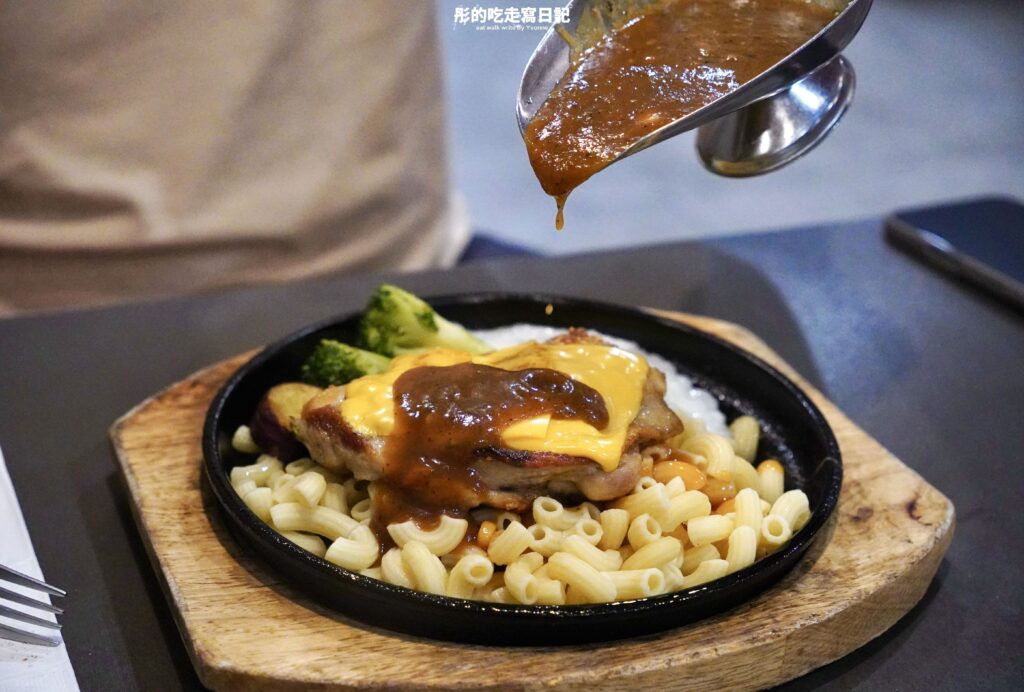300° STEAK 起司雞腿排