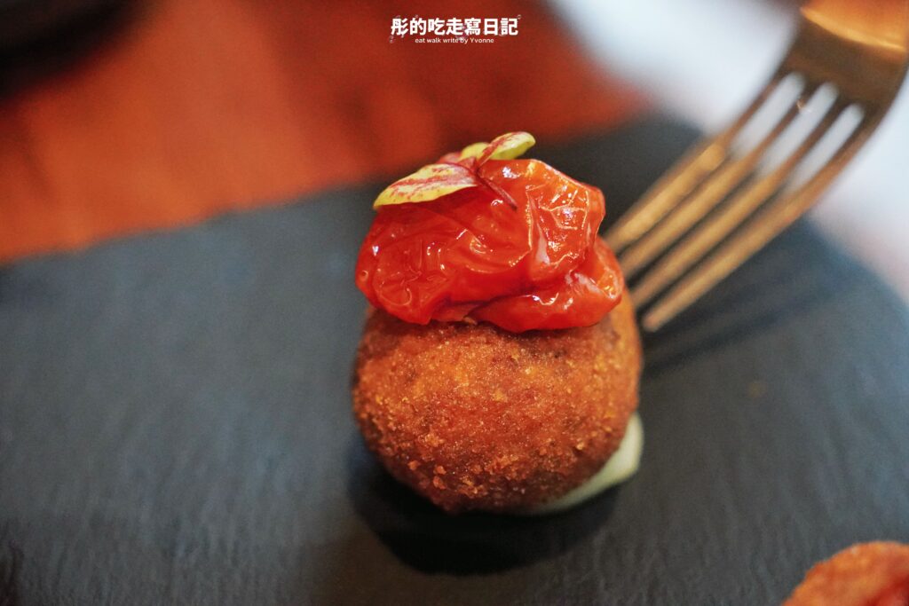 深杯子炸牛肉丸